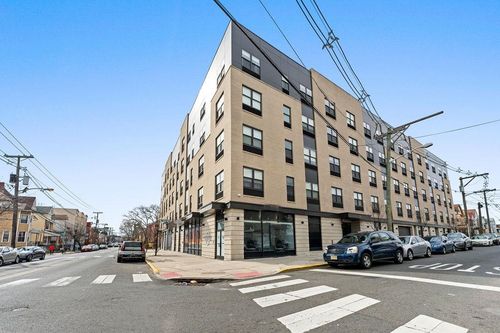 apt-214-429 Bergen Ave, Jersey City, NJ, 07304-4216 | Card Image