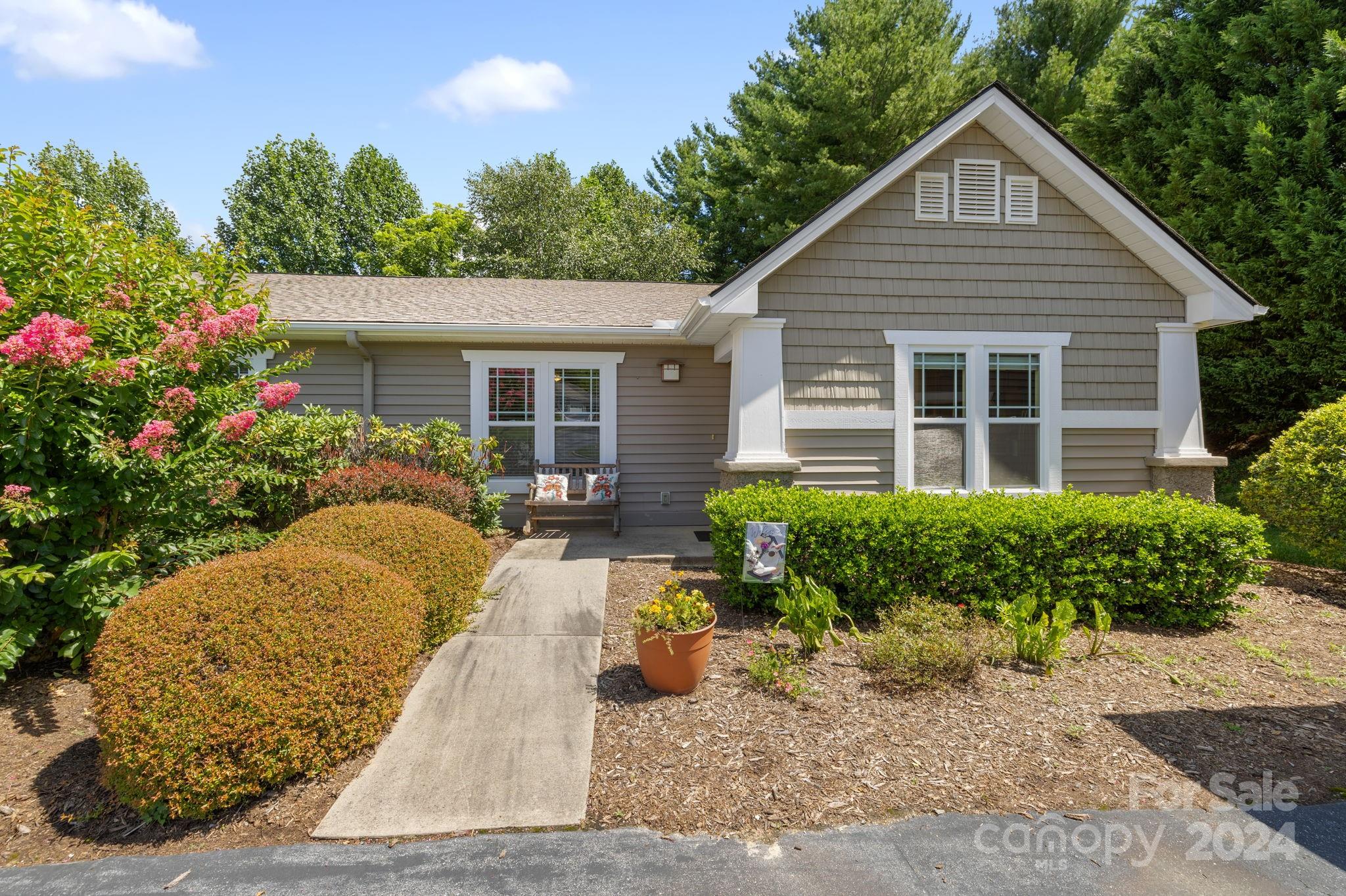 Wood Duck Way, Hendersonville, NC 28792