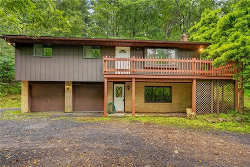 1570 Astolat Rd, Effort, PA, 18330-9735 | Card Image