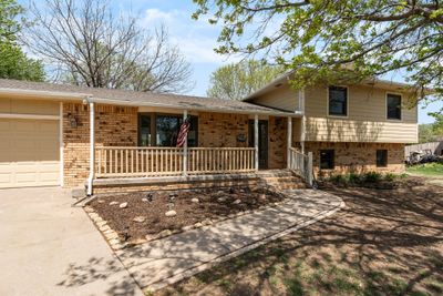 3304 N Huntington Ct, House other with 3 bedrooms, 2 bathrooms and null parking in Augusta KS | Image 1