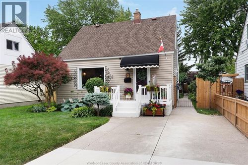 1431 Albert Rd, Windsor, ON, N8Y3R1 | Card Image