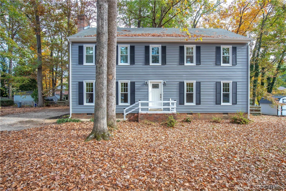 2325 Loch Braemar Drive, For Sale in North Chesterfield Zoocasa