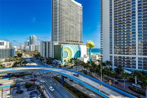 ph-1-1825 S Ocean Dr, Hallandale Beach, FL, 33009-4951 | Card Image