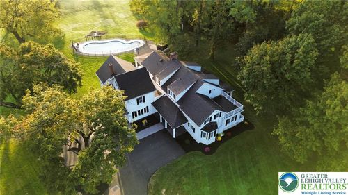 3000 Kreidersville Rd, NORTHAMPTON, PA, 18067-9496 | Card Image