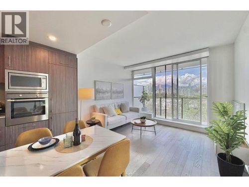504-2411 Heather St, Vancouver, BC, V5Z0B7 | Card Image