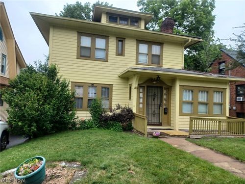 918 Winona Dr, Youngstown, OH, 44511-1405 | Card Image