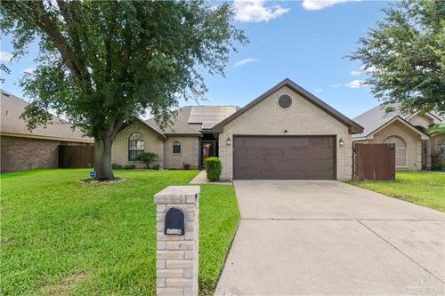 3612 N 40th St, McAllen, TX, 78501-3327 | Card Image