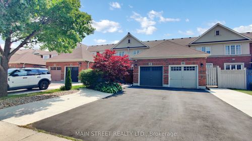 42 Bellchase Trail, Brampton, ON, L6P3K3 | Card Image