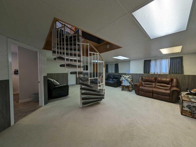 641 6 Street Se, Home with 5 bedrooms, 2 bathrooms and 6 parking in Redcliff AB | Image 27