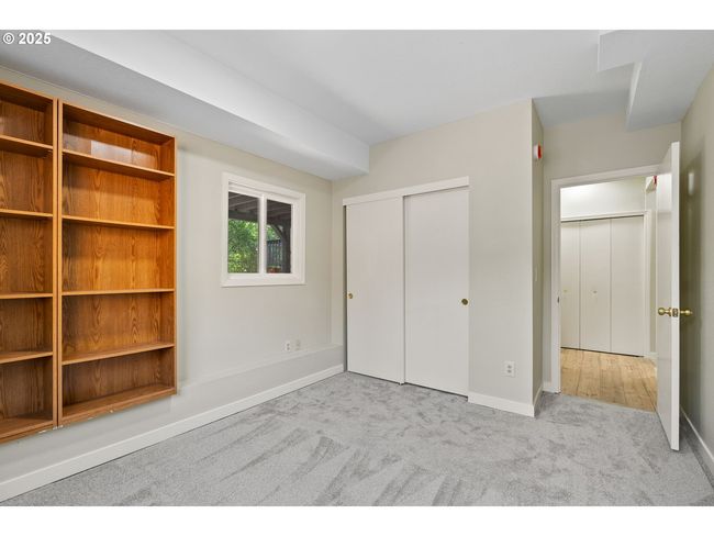 Bedroom-Lower | Image 19