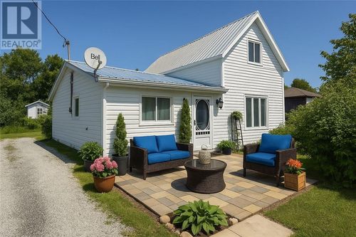 20 Vankoughnet St W, Little Current, ON, P0P1K0 | Card Image