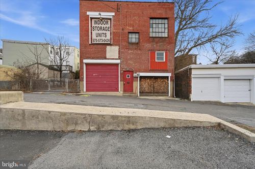 112 Line St, Pottsville, PA, 17901-2643 | Card Image