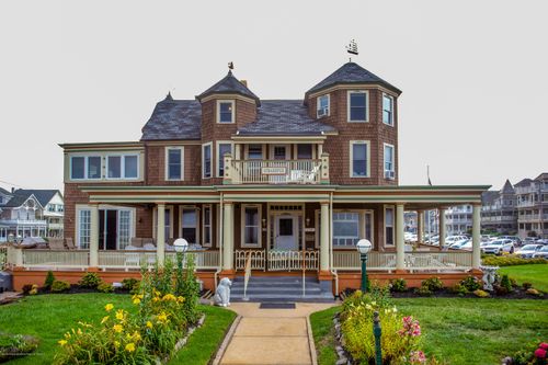 19 Ocean Ave, Ocean Grove, NJ, 07756-1366 | Card Image