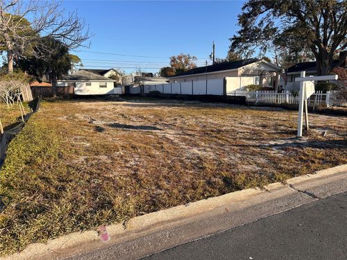 1743 New Hampshire Ave Ne, ST PETERSBURG, FL, 33703-3347 | Card Image