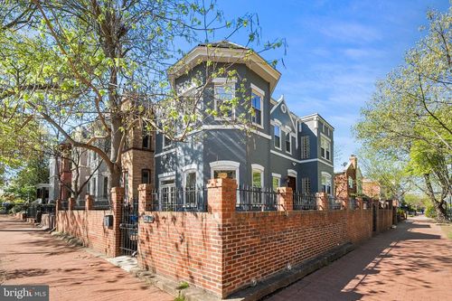 656 9th St Ne, WASHINGTON, DC, 20002-5312 | Card Image