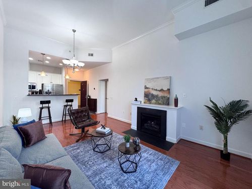 apt-104-1000 N Randolph St, ARLINGTON, VA, 22201-5627 | Card Image