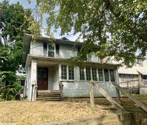 825 Elmore Ave, Akron, OH, 44302-1205 | Card Image