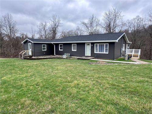 1841 N Vinegar Hill Rd Ne, Mcconnelsville, OH, 43756-9132 | Card Image