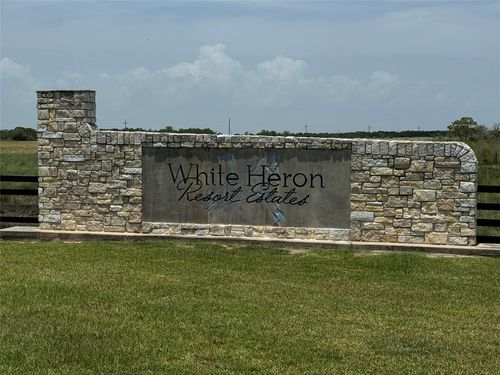 8 Mallard Ln, Anahuac, TX, 77514 | Card Image