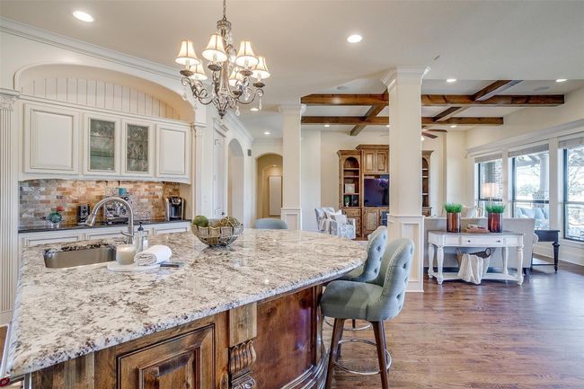 1204 E Scandinavian Ct, House other with 4 bedrooms, 4 bathrooms and null parking in Granbury TX | Image 22
