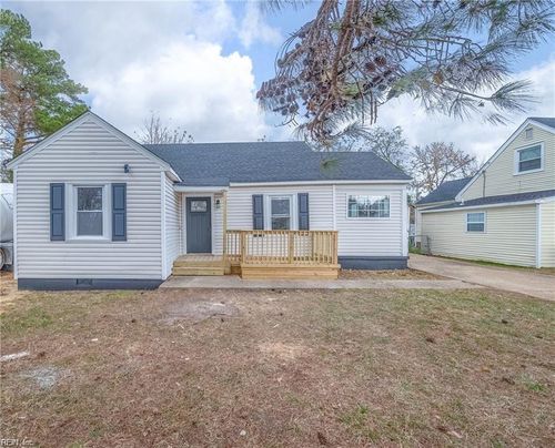15 Henry St, Hampton, VA, 23669-4373 | Card Image
