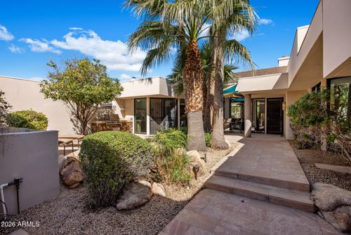 8550 E Vista Bonita Dr, Scottsdale, AZ, 85255-4239 | Card Image