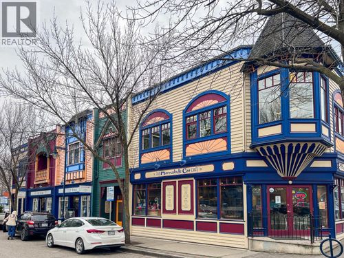 205-2903 Pandosy St, Kelowna, BC, V1Y1W1 | Card Image