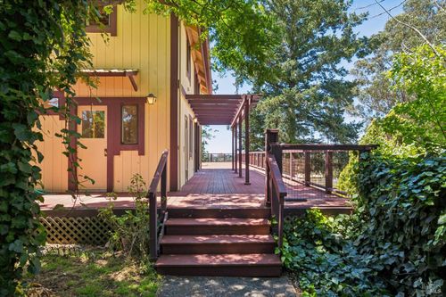 411 Highland Ave, Penngrove, CA, 94951-8636 | Card Image