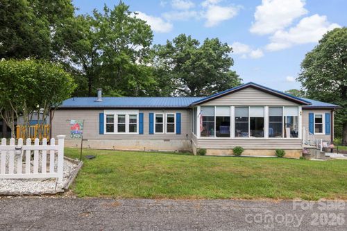 20 Little Austin Ln, Leicester, NC, 28748-7789 | Card Image