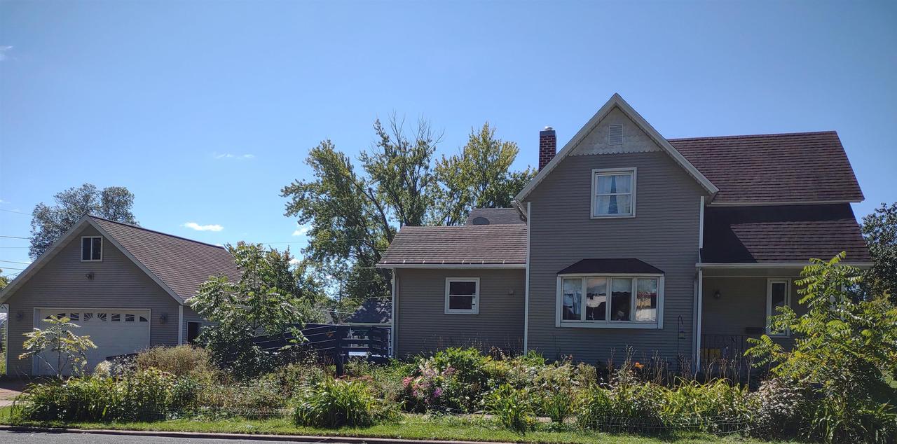 Vine Ave, Marshfield, WI 54449