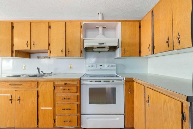 8531 47 Ave Nw, House other with 3 bedrooms, 2 bathrooms and 2 parking in Calgary AB | Image 15