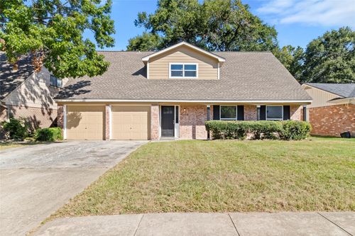 10654 Mayfield Rd, Houston, TX, 77043-4125 | Card Image