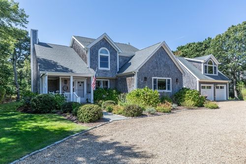 8 Old Dunhams Corner Way, Edgartown, MA, 02539-7729 | Card Image