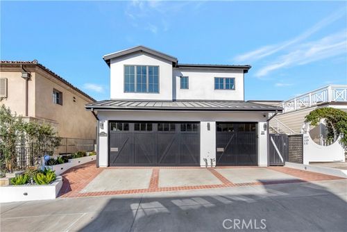 221 Carnation Ave, Corona del Mar, CA, 92625-2806 | Card Image