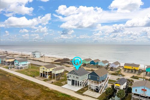 2425 Audubon Ave, Gilchrist, TX, 77617 | Card Image