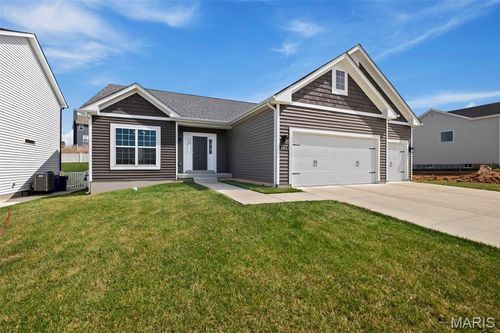 1404 Bloomfield Dr, Eureka, MO, 63025-4131 | Card Image