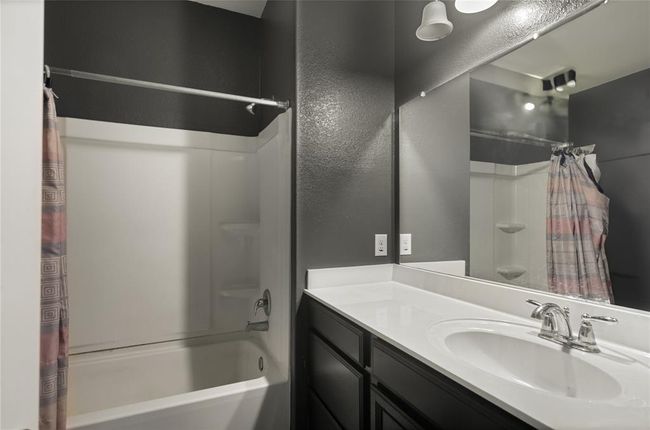 2131 Lost Timbers Dr, House other with 3 bedrooms, 2 bathrooms and 2 parking in Conroe TX | Image 20