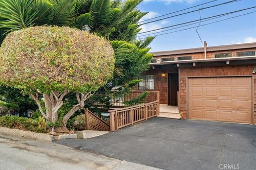 2675 Juniper Ave, Morro Bay, CA, 93442-1767 | Card Image