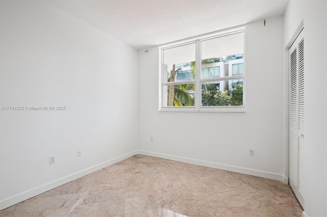 302 - 5970 Indian Creek Dr, Condo with 3 bedrooms, 3 bathrooms and null parking in Miami Beach FL | Image 6