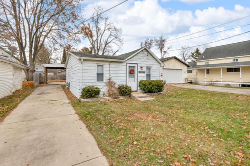 342 Broad St, Michigan Center, MI, 49254-1330 | Card Image