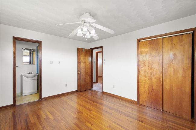 Primary Bedroom with en-suite | Image 15