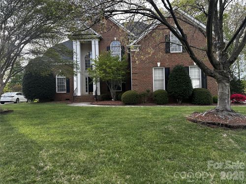 11025 Fountaingrove Dr, Charlotte, NC, 28262-7452 | Card Image