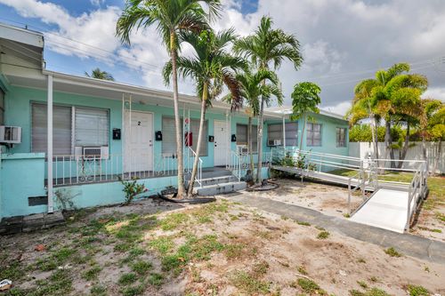 258 Conniston Rd, West Palm Beach, FL, 33405-2326 | Card Image