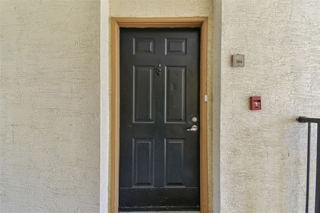 APT-304 - 5606 Pinnacle Heights Cir, Condo with 2 bedrooms, 2 bathrooms and null parking in TAMPA FL | Image 7