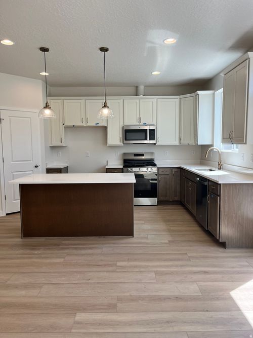 312-6838 S Survey Peak Ln, West Jordan, UT, 84081-4259 | Card Image