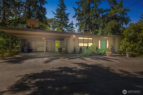 2650 120th Ave Ne, Bellevue, WA, 98005-1512 | Card Image