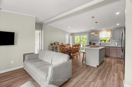 13 Kellestine Dr, Strathroy, ON, N7G0C5 | Card Image