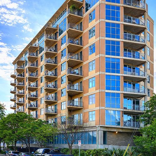 apt-202-1001 Belleview St, Dallas, TX, 75215-1818 | Card Image