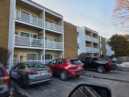 3-h-25 Ekman St., Worcester, MA, 01607 | Card Image