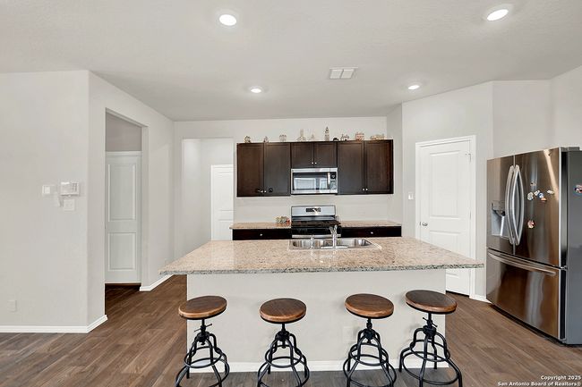 201 Legendary Trail Loop, House other with 5 bedrooms, 3 bathrooms and null parking in Floresville TX | Image 10